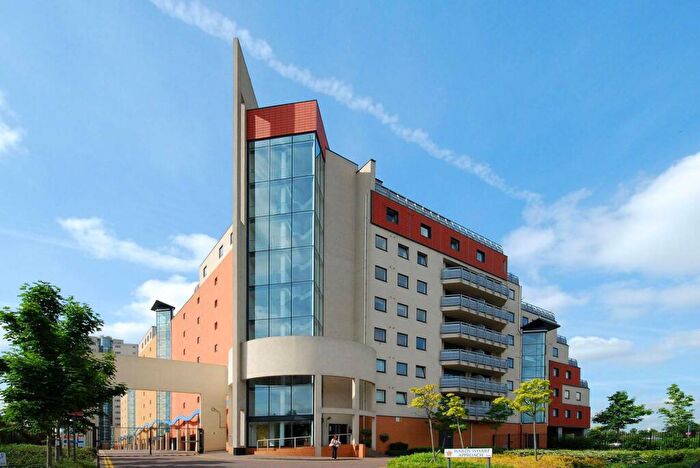 3 Bedroom Flat To Rent In Wards Wharf Approach, Silvertown, London, E16