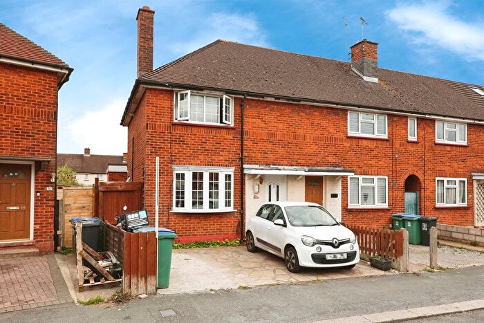 2 Bedroom End Terrace House For Sale In Ross Crescent, Watford, WD25