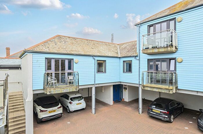 2 Bedroom Flat For Sale In St. Elvans Courtyard, Porthleven, Helston, Cornwall, TR13