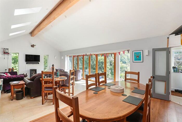 4 Bedroom Detached House For Sale In Mays Lane, Avening, Tetbury, GL8