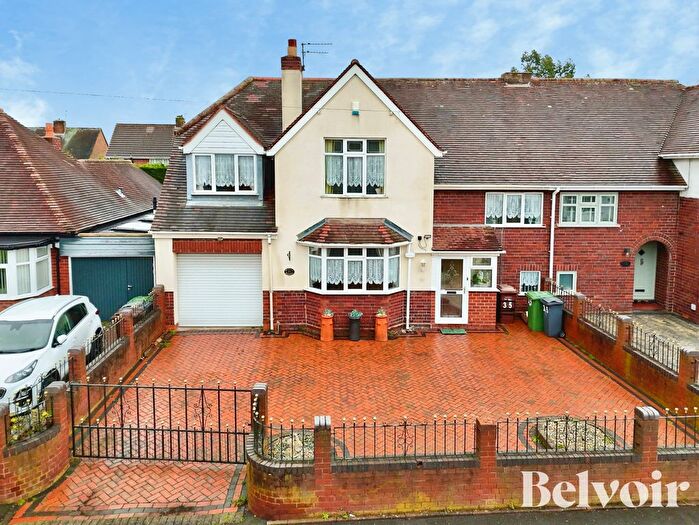 3 Bedroom Semi Detached House For Sale In Victoria Avenue, Bloxwich, Walsall, WS3