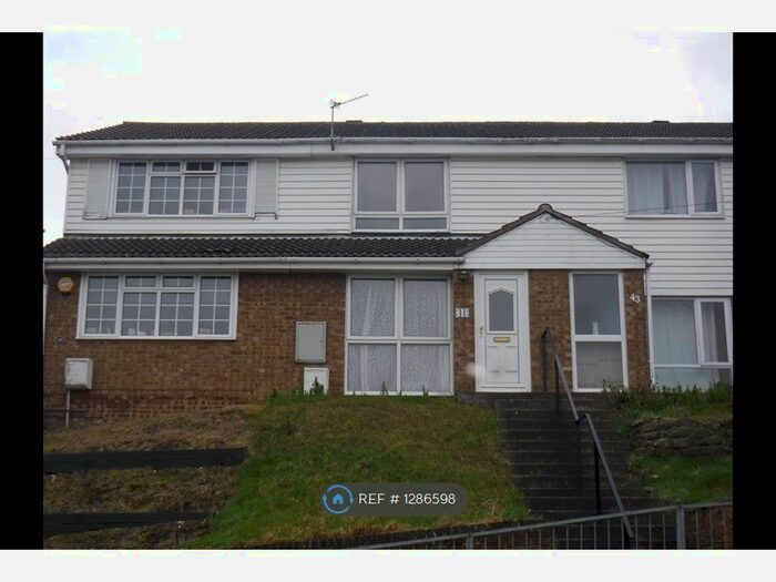 2 Bedroom Terraced House To Rent In Nightingale Close, Rainham, Gillingham ME8