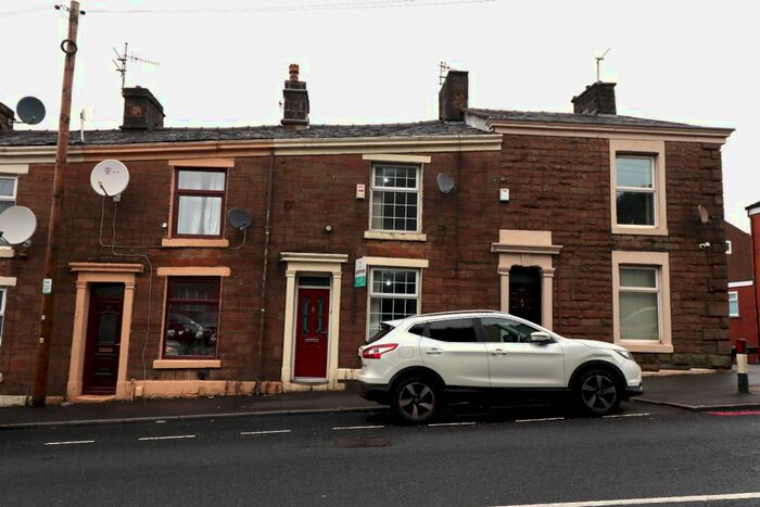 2 Bedroom Terraced House To Rent In Haslingden Road, Guide, Blackburn, BB2