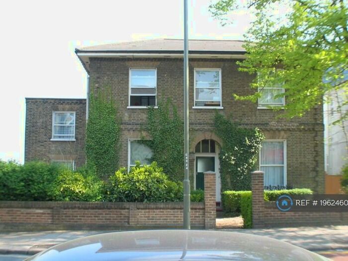 1 Bedroom Flat To Rent In Croydon Road, London, SE20
