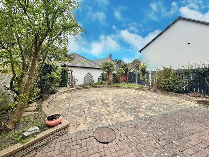 3 Bedroom House For Sale In Gwynt Y Mor, Conwy, LL32