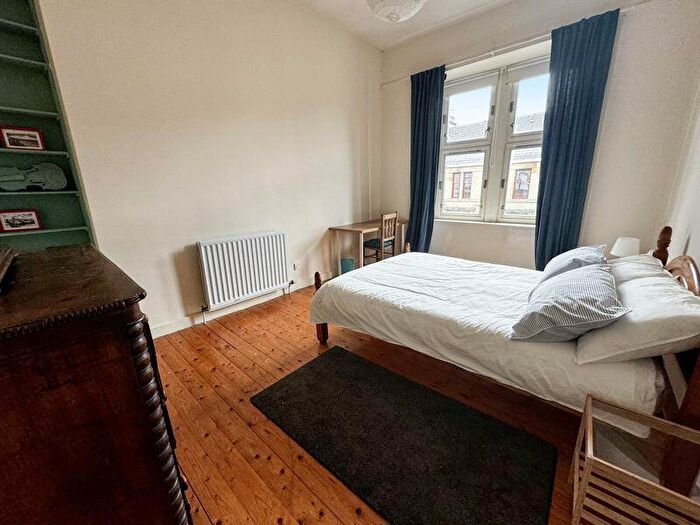 2 Bedroom Flat For Sale In Gardner Street, Partick, G11