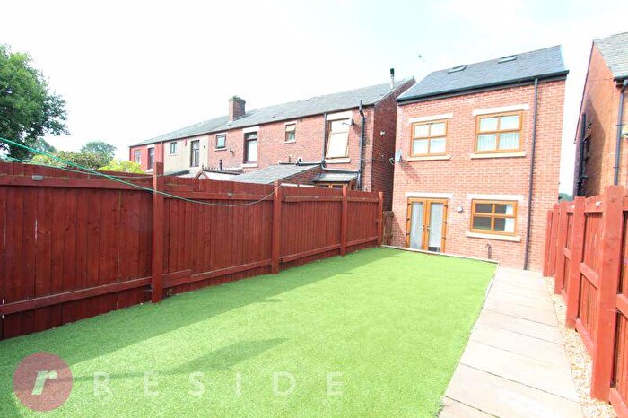 3 Bedroom Detached House For Sale In Collingwood Street, Castleton, Rochdale, OL11