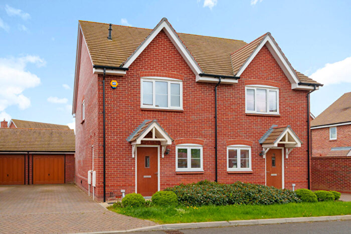 2 Bedroom Semi-Detached House For Sale In Pelham Drive, Cranleigh, GU6