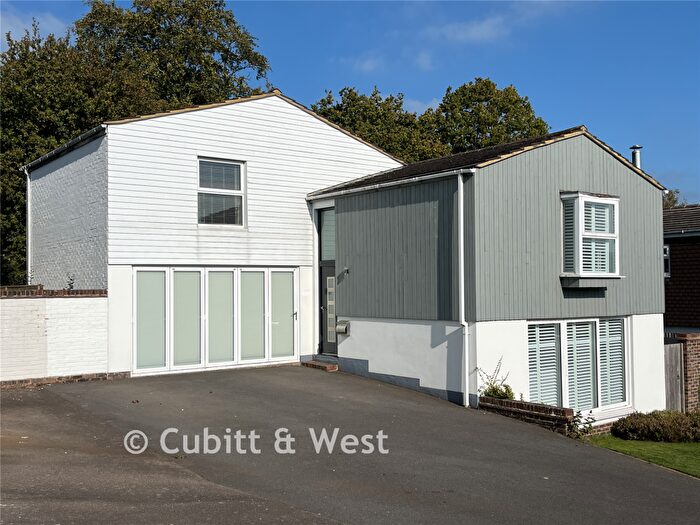 5 Bedroom Detached House For Sale In Estcots Drive, East Grinstead, West Sussex, RH19