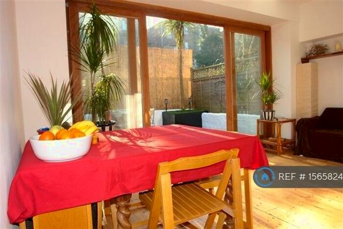 3 Bedroom Terraced House To Rent In Olinda Road, London, N16