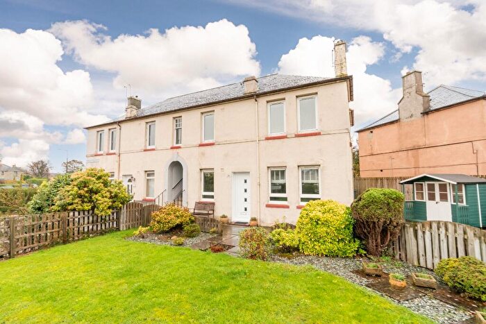 2 Bedroom Flat To Rent In Stenhouse Drive, Stenhouse, Edinburgh, EH11