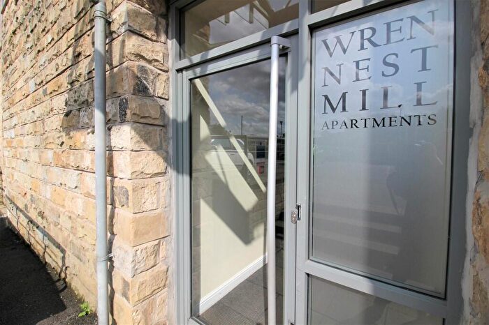 2 Bedroom Apartment For Sale In Wren Nest Mill, Glossop, SK13