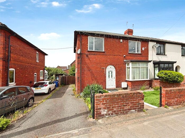 3 Bedroom Semi Detached House For Sale In Springwell Lane, Balby, Doncaster, South Yorkshire, DN4