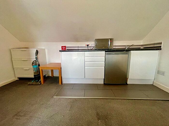 1 Bedroom Studio To Rent In Canterbury Road, Watford, WD17