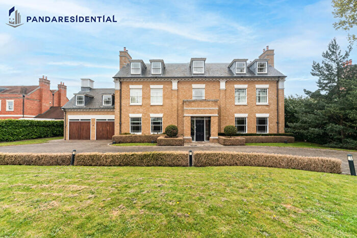 6 Bedroom Detached House For Sale In Greystoke, Broad Walk, Winchmore Hill, London, N21