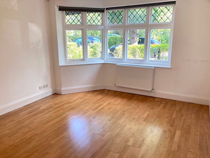 4 Bedroom Semi-Detached House To Rent In Princes Gardens, London, W3