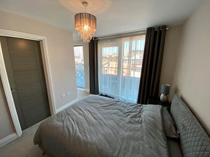2 Bedroom Apartment To Rent In Bridge Avenue, Maidenhead, SL6