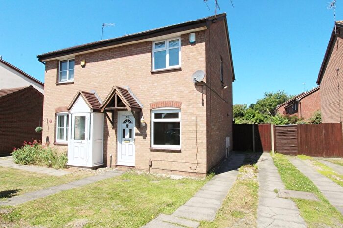 2 Bedroom Semi-Detached House To Rent In Dean Close, Wollaton, Nottingham, NG8