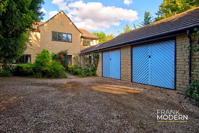 5 Bedroom Detached House For Sale In Millfield Road, Market Deeping, PE6