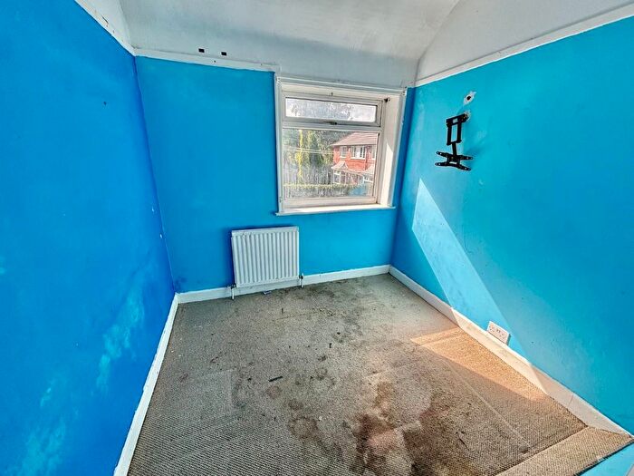 3 Bedroom Terraced House For Sale In Beckton Gardens, Manchester, M22