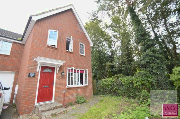 3 Bedroom Link Detached House To Rent In Atkinson Close, Norwich, NR5