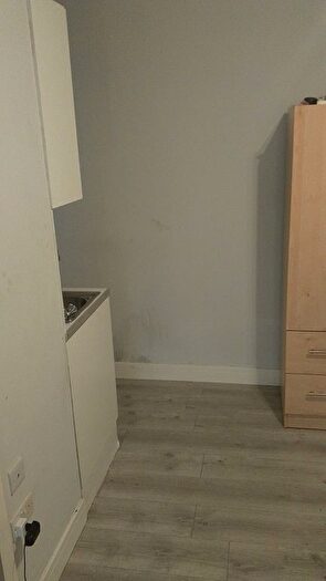 Studio To Rent In St. Julians Farm Road, London, SE27