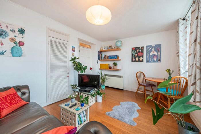 2 Bedroom Flat For Sale In Cotman House, Townshend Estate, NW8