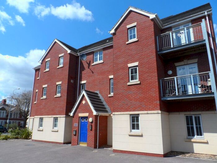 2 Bedroom Flat To Rent In Watkins Square, Llanishen, Cardiff, CF14