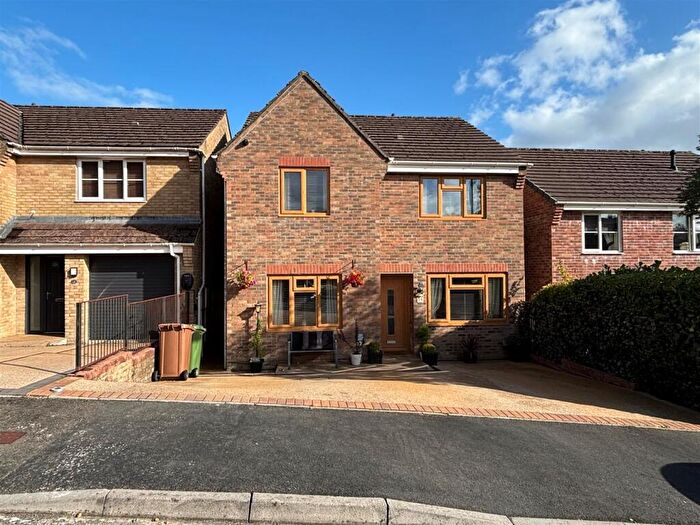 4 Bedroom Detached House For Sale In Llys Cyncoed, Oakdale, Blackwood, NP12