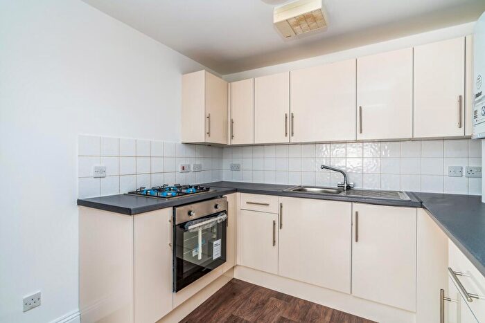 1 Bedroom Flat To Rent In Brookvale Road, Southampton, SO17