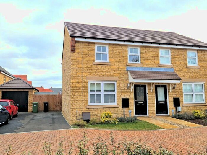 3 Bedroom House To Rent In Franklin Furrows, Stanford In The Vale, Faringdon, SN7