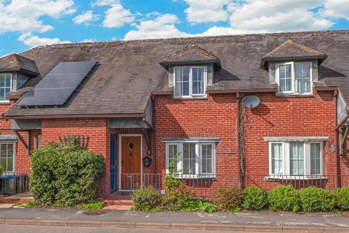 2 Bedroom Terraced House For Sale In Kinwarton Road, Alcester, B49