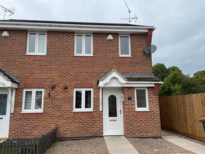 2 Bedroom Semi Detached House To Rent In Millers Way, Kirkby-in-ashfield, Nottingham, NG17