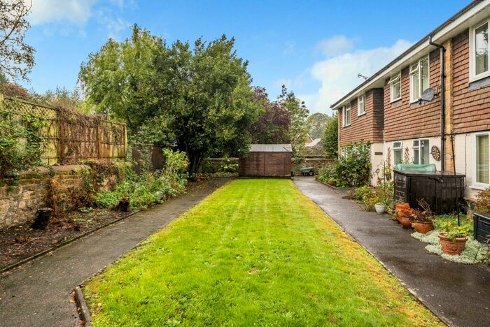 1 Bedroom Flat For Sale In Tillington, Petworth, GU28