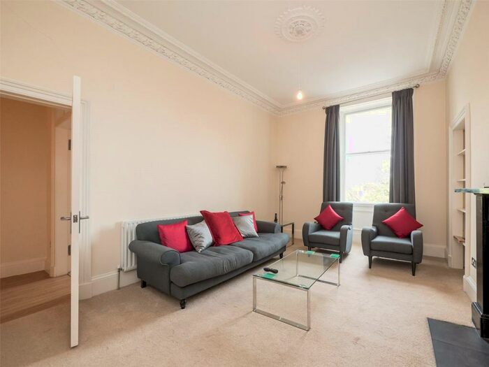 2 Bedroom Flat To Rent In Dundonald Street, Edinburgh, EH3