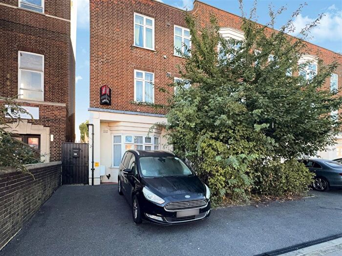 1 Bedroom Flat For Sale In Bromley Road, London, SE6