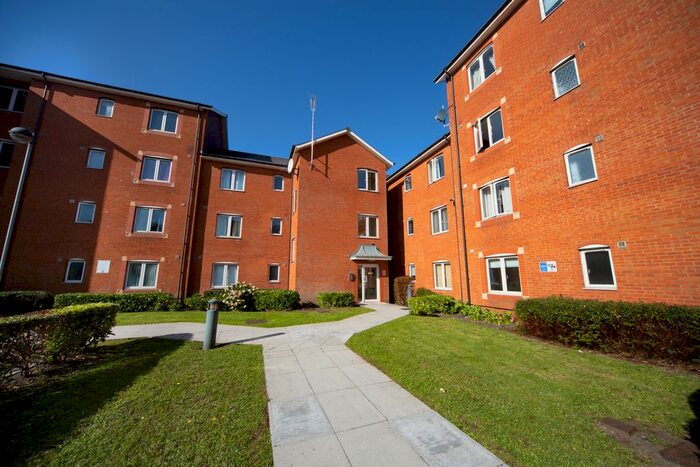 2 Bedroom Flat To Rent In Amity Court, Longueil Close, Cardiff, CF10