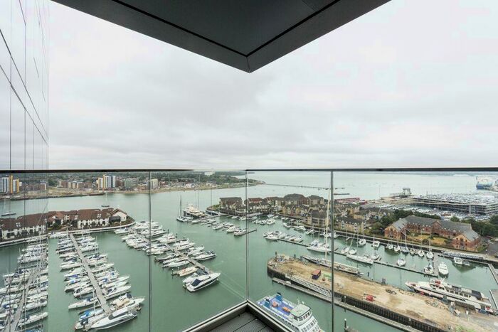 3 Bedroom Apartment To Rent In The Moresby Tower, Ocean Village, SO14