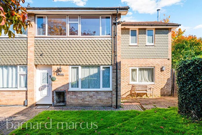 3 Bedroom End Of Terrace House For Sale In Ryelands Close, Caterham, CR3