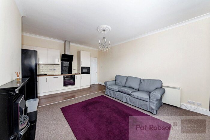 2 Bedroom Flat To Rent In Flat E St Georges Terrace, Jesmond, Newcastle Upon Tyne, NE2