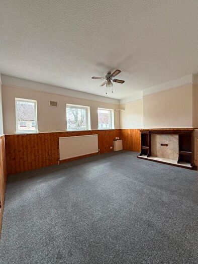 2 Bedroom Flat To Rent In Hillfield Avenue, Wembley, HA0