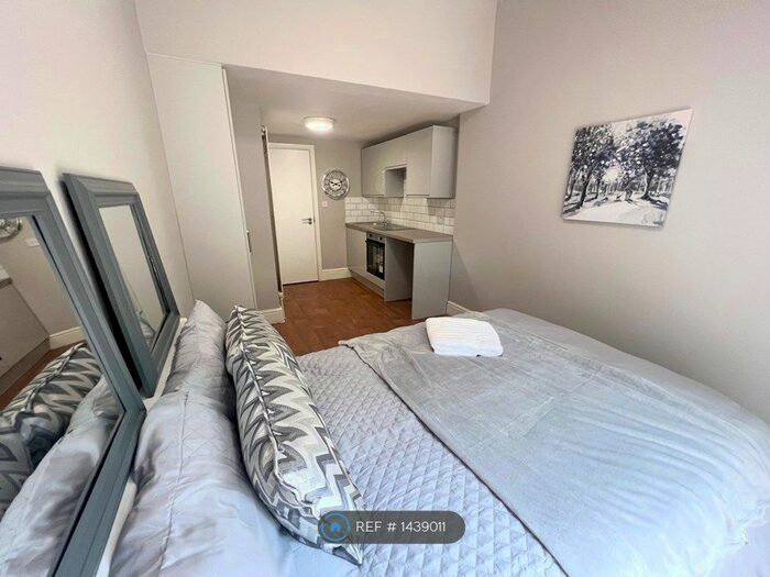 Studio To Rent In Ancona Road, London, SE18