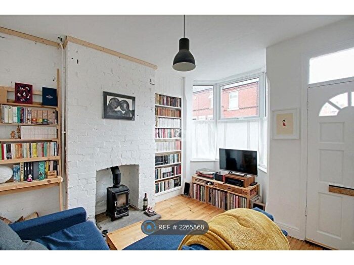 2 Bedroom Terraced House To Rent In Leslie Road, Nottingham, NG7