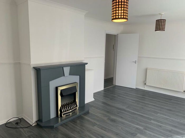 2 Bedroom Apartment To Rent In Torre Close, Bletchley, Milton Keynes, MK3