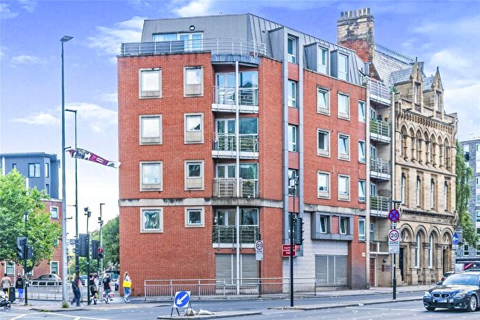 1 Bedroom Flat For Sale In Chapel Street, Salford, Greater Manchester, M3