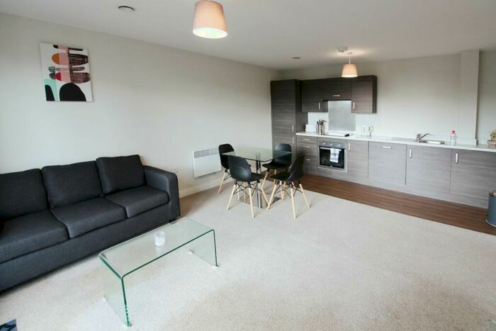 1 Bedroom Apartment To Rent In Bridgewater Point, Salford, M5