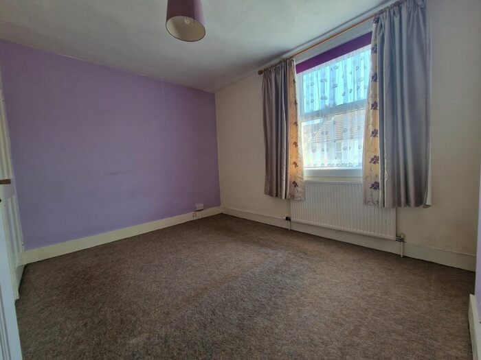 2 Bedroom Terraced House To Rent In Wyndham Road, Dover, CT17