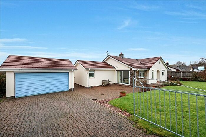 4 Bedroom Bungalow For Sale In The Green, Chilpark, Fremington, EX31