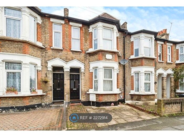 4 Bedroom Terraced House To Rent In Prospect Road, Woodford Green, IG8