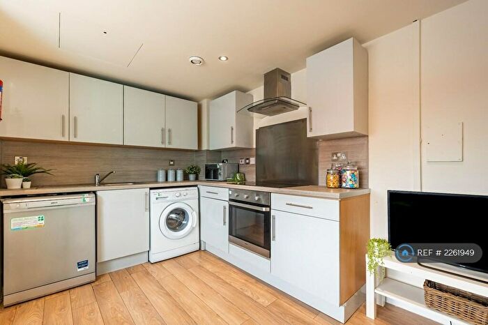 7 Bedroom Flat To Rent In Regent Terrace, Sheffield, S3